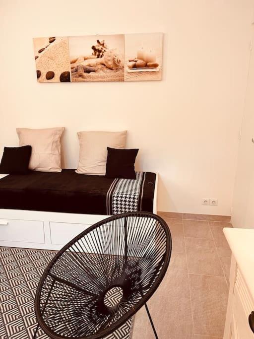 Studio Jardin Privatif 300M De La Plage Sainte-Maxime Exterior photo